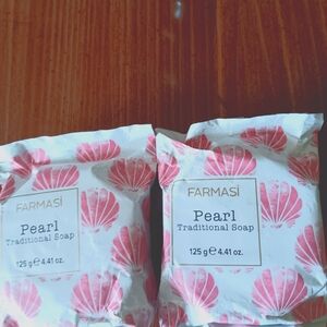 Farmasi Pearl Soaps